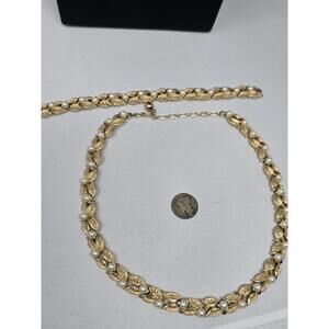 Vtg Crown Trifari Faux Pearl Brushed Gold Necklace Bracelet